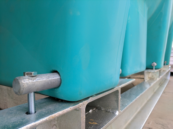 Rapid-Spray-Pin-Mount-Tank