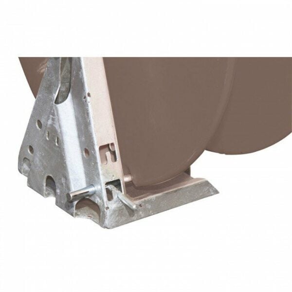 Base mount poly spray hose reel locking clip