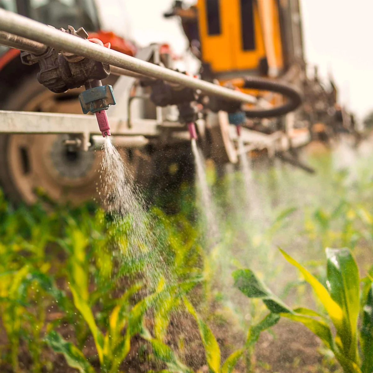 Spray Booms and Boomless Nozzles